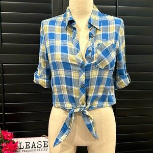 Arizona Daisy Plaid Top